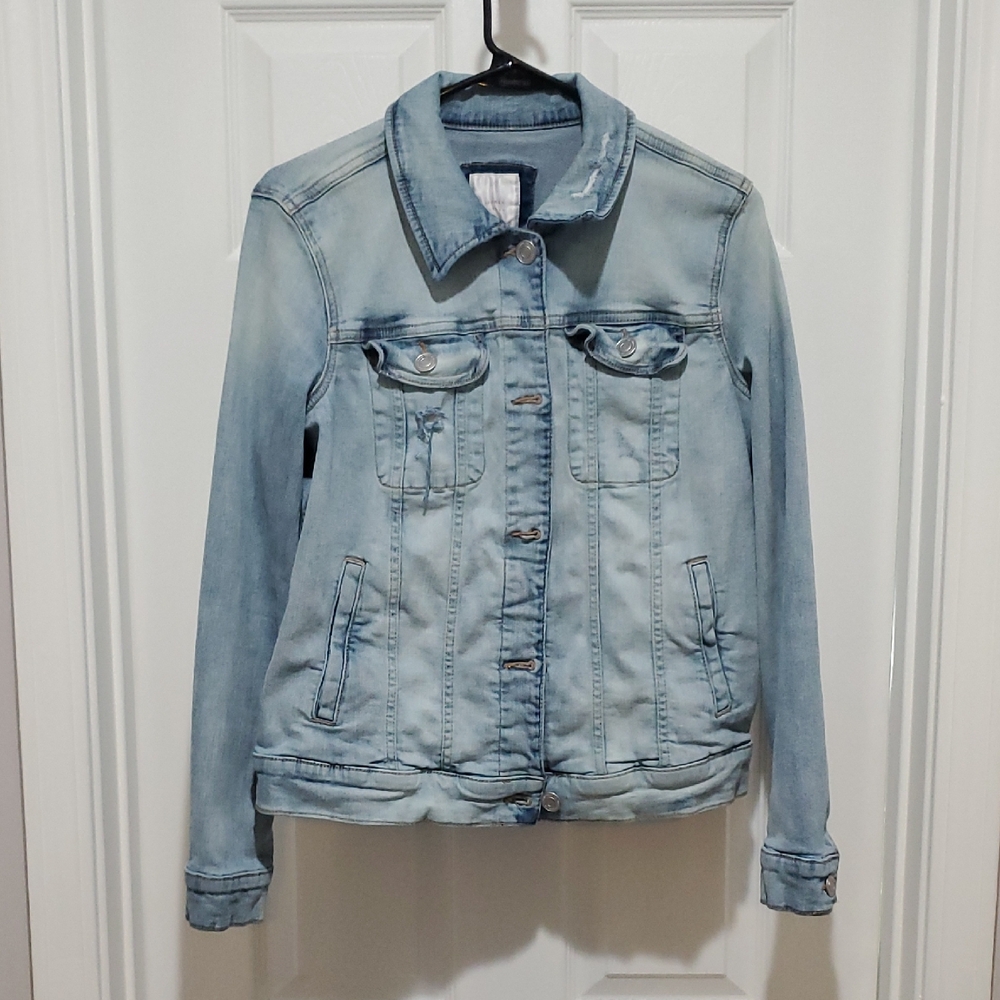EUC Womens Denim Distressed Jacket